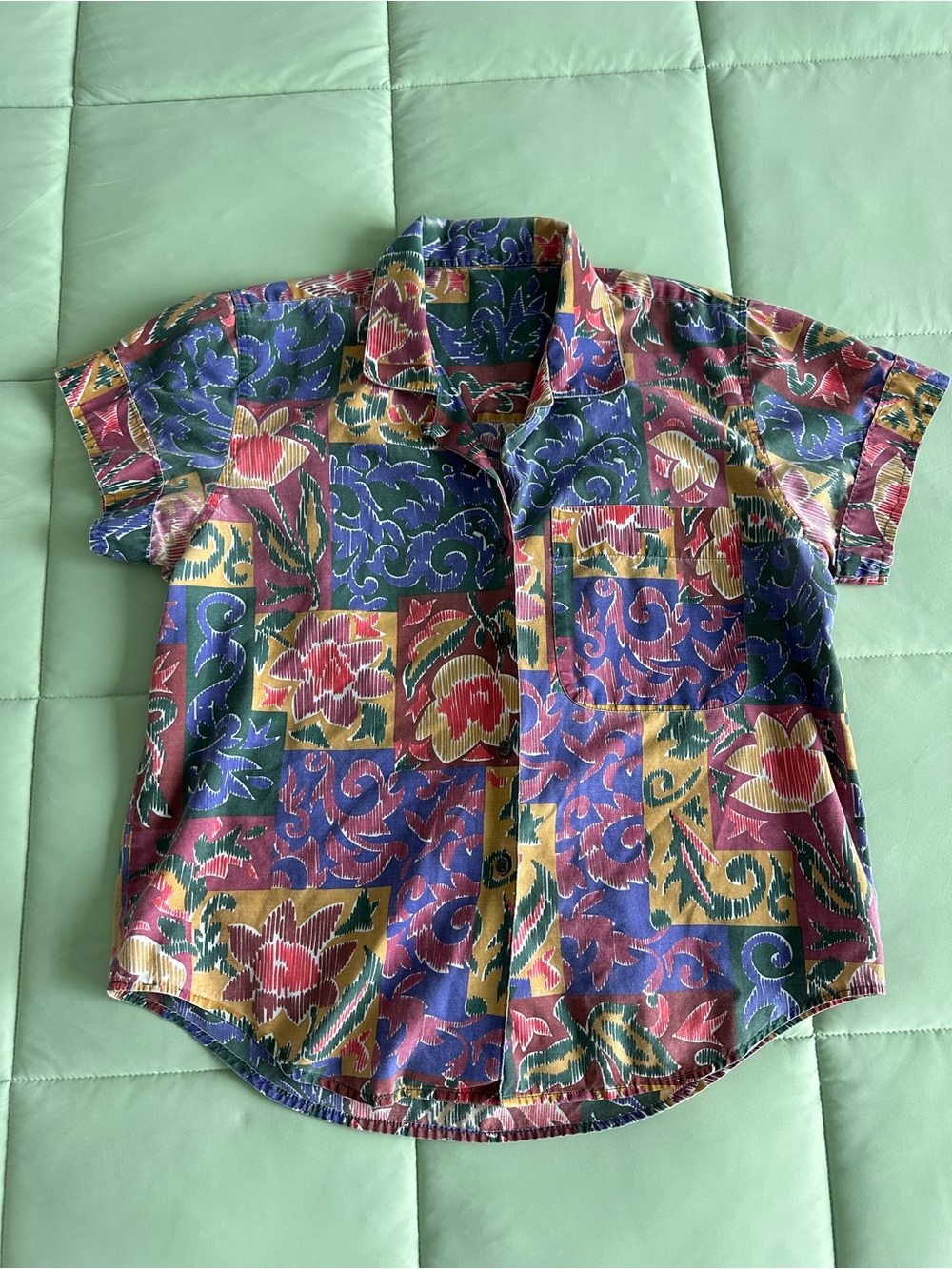 Vintage Multi-Colored Floral Print Button-Up